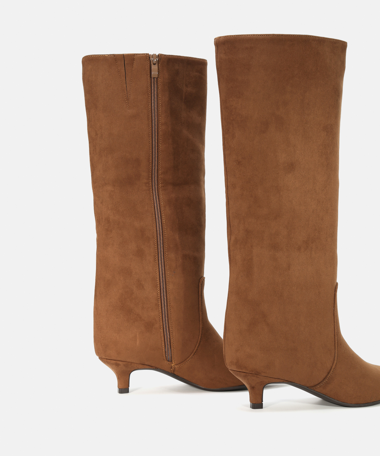 Botas altas castanhas salto kitten image number null